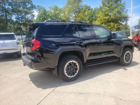 Certified 2026 Toyota 4Runner TRD Off-Road Premium AWD/4WD image 7