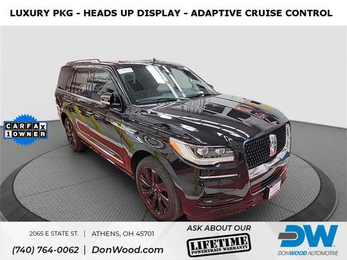 Used 2024 Lincoln Navigator Reserve image 1