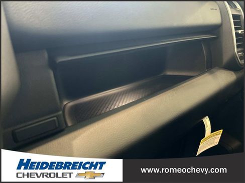 Used 2025 RAM 3500 Big Horn AWD/4WD image 27