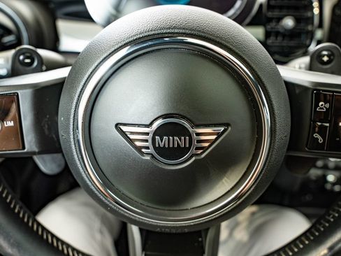 Used 2024 MINI Cooper S w/ Signature Upholstery Package FWD image 28