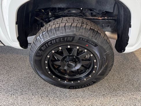 Used 2024 Toyota Tacoma SR5 image 16