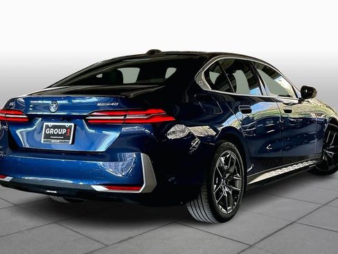 Used 2025 BMW i5 eDrive40i image 12