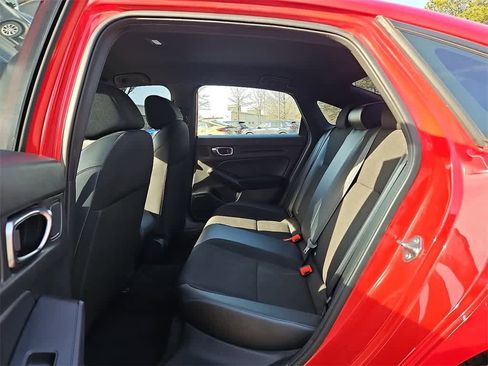 Used 2022 Honda Civic Sport image 9