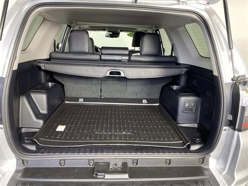 Used 2022 Toyota 4Runner Limited image 8