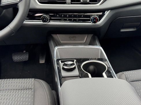 New 2026 Chevrolet Equinox LT w/ Safety and Technology Package image 10