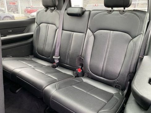 Used 2023 Jeep Wagoneer Series II w/ Premium Group I image 33