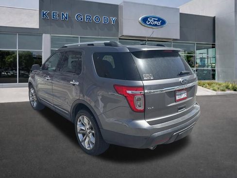 Used 2013 Ford Explorer XLT AWD/4WD image 3