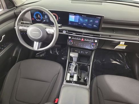 Used 2025 Hyundai Tucson SEL FWD image 15