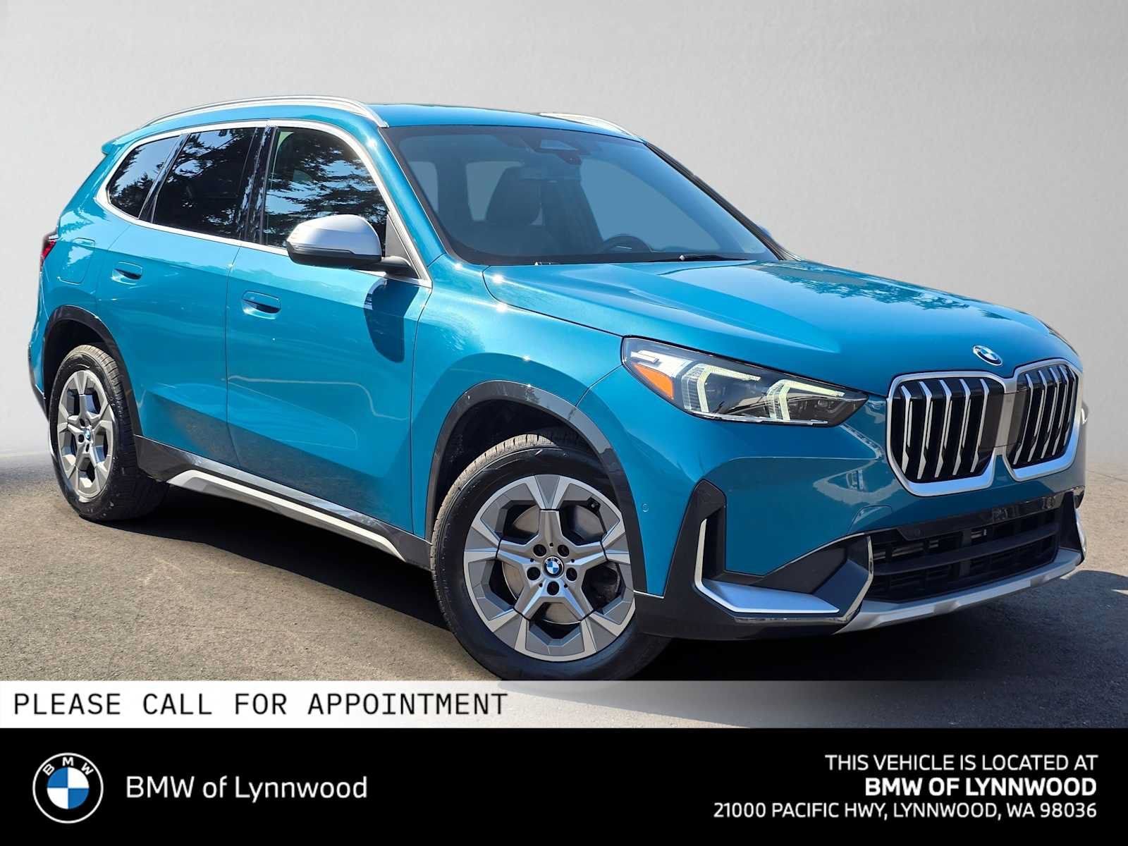 Used 2024 BMW X1 xDrive28i w/ Convenience Package AWD/4WD image 1