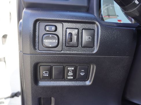 Certified 2024 Toyota 4Runner TRD Off-Road Premium w/ Off Road Premium Plus Package AWD/4WD image 25