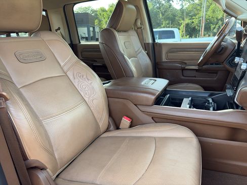 Used 2022 RAM 3500 Limited AWD/4WD image 10