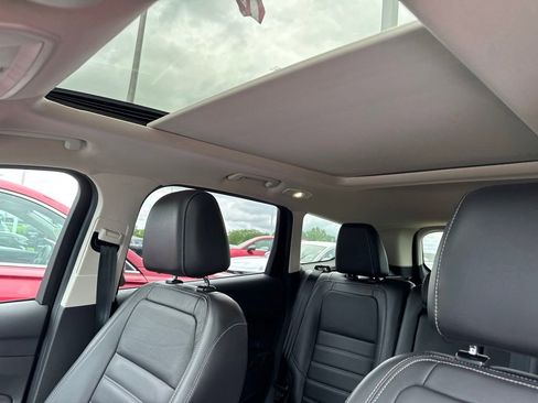Used 2017 Ford Escape Titanium FWD image 12