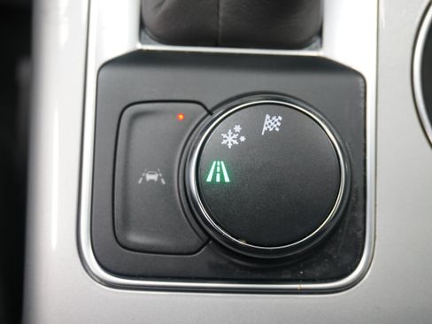 Used 2021 Chevrolet Blazer LT FWD image 21