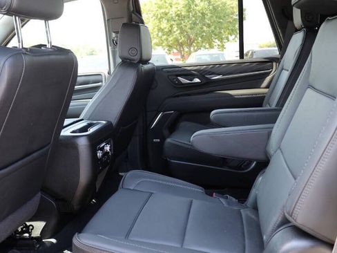 Used 2024 GMC Yukon Denali w/ Max Trailering Package AWD/4WD image 18