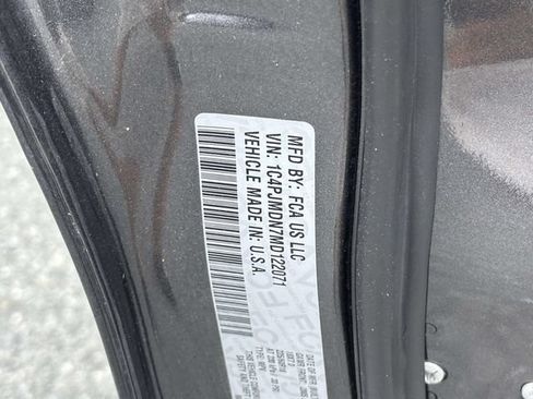 Used 2021 Jeep Cherokee Limited AWD/4WD image 25