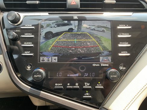 Used 2019 Toyota Camry XLE w/ Navigation Package FWD image 25