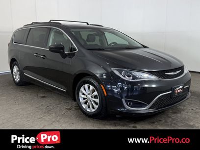 Used 2017 Chrysler Pacifica Touring-L