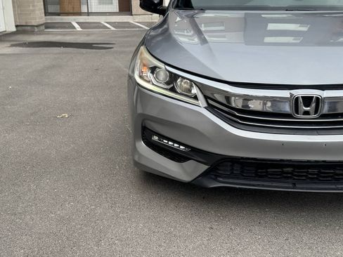 Used 2017 Honda Accord Sport Special Edition image 10