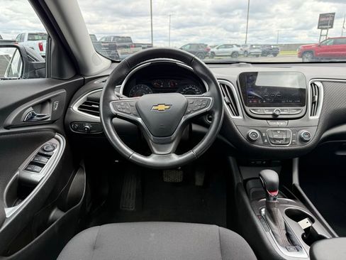 Used 2022 Chevrolet Malibu RS FWD image 8