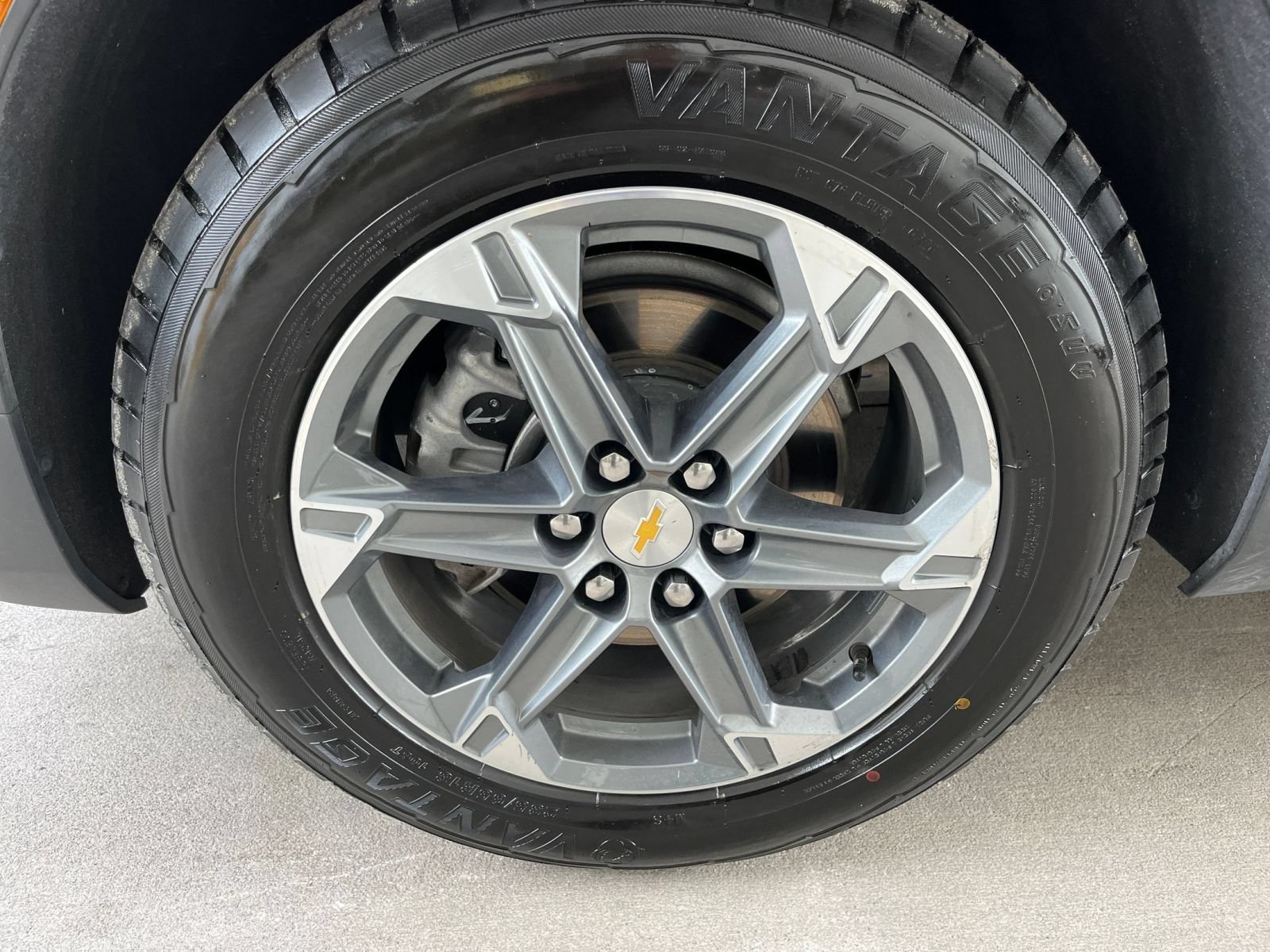 Used 2025 Chevrolet Blazer LT FWD image 29