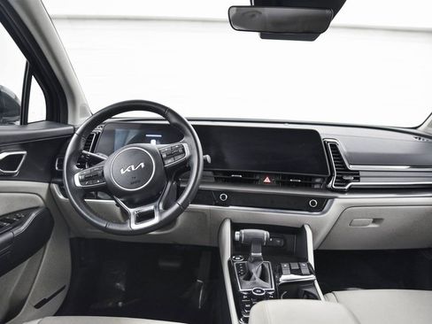 Used 2025 Kia Sportage EX image 26