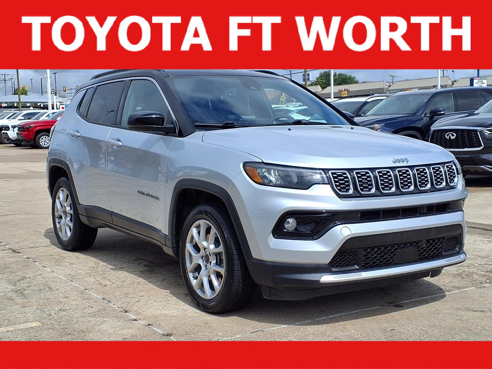 Used 2025 Jeep Compass Limited AWD/4WD image 1