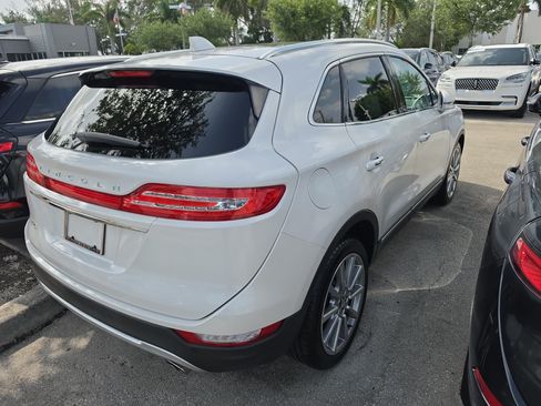 Used 2019 Lincoln MKC Reserve FWD image 4