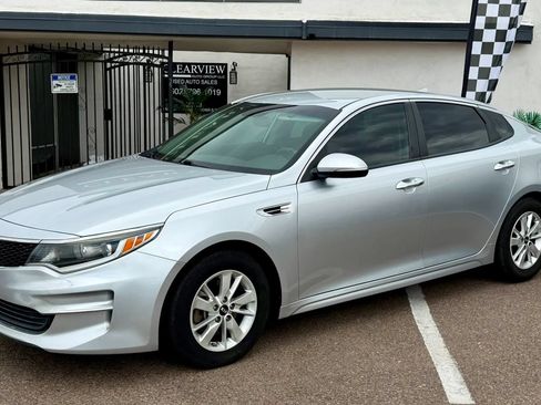 Used 2018 Kia Optima LX FWD image 4