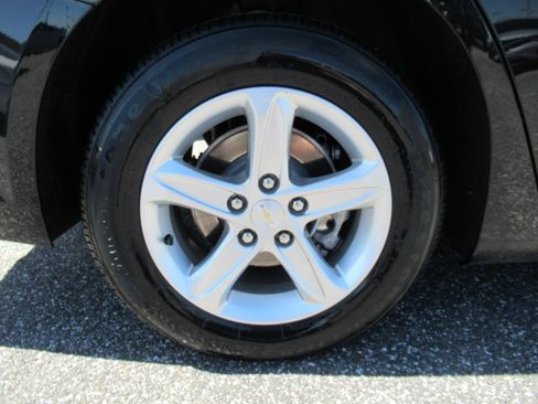 Used 2024 Chevrolet Malibu LT FWD image 8