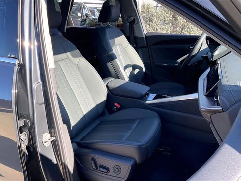 Certified 2025 Audi Q5 Premium Plus w/ Premium Plus image 8