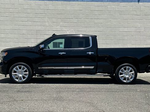 Certified 2022 Chevrolet Silverado 1500 High Country w/ High Country Premium Package AWD/4WD image 7