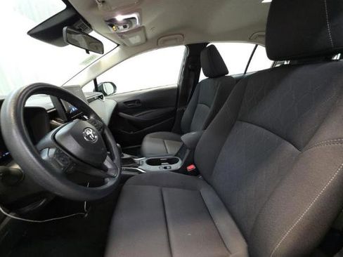 Used 2026 Toyota Corolla LE FWD image 4