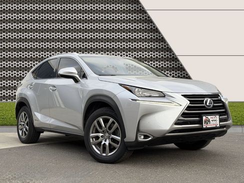 Used 2015 Lexus NX 300h AWD image 4
