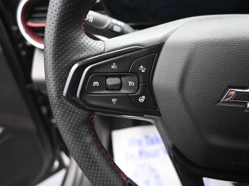 Used 2025 Chevrolet Trax RS w/ Driver Confidence Package FWD image 12