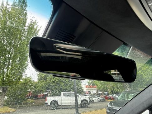 Used 2025 Genesis GV70 3.5T Sport w/ Sport Advanced Package image 31