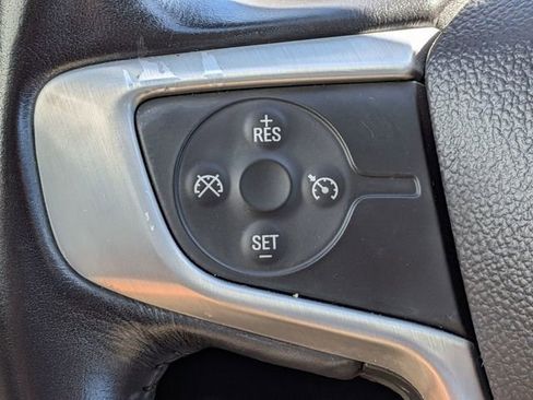 Used 2018 GMC Acadia SLE image 20