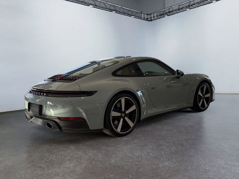 Used 2025 Porsche 911 Carrera image 3