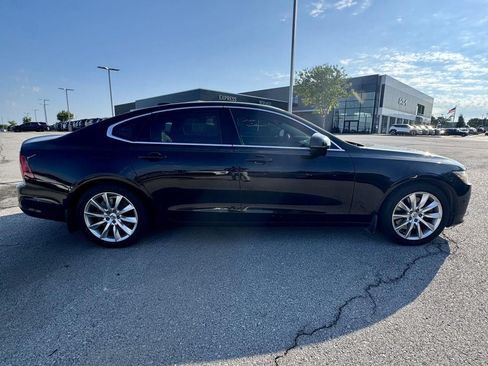 Used 2017 Volvo S90 T6 Momentum w/ Vision Package AWD/4WD image 6
