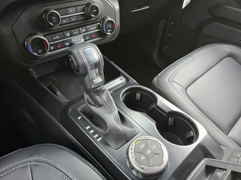 New 2026 Ford Bronco Outer Banks AWD/4WD image 22