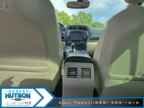 Used 2017 Nissan Maxima Platinum FWD image 22