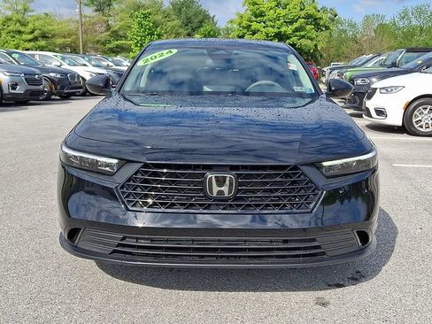 Used 2024 Honda Accord EX image 2