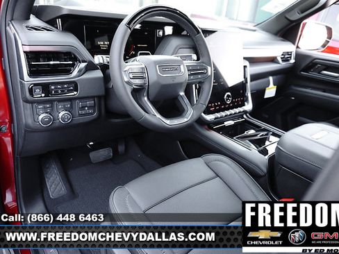 New 2025 GMC Yukon XL Denali w/ Denali Reserve Package image 10