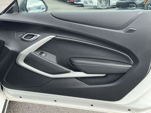 Used 2017 Chevrolet Camaro SS image 22