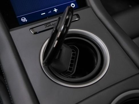 New 2025 Porsche Taycan 4S AWD/4WD image 38