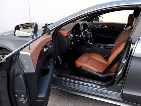 Used 2016 Mercedes-Benz CLS 550 image 2