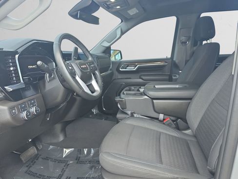 Used 2024 GMC Sierra 1500 Elevation image 10