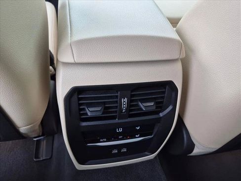 Certified 2023 BMW i4 eDrive40 RWD image 17