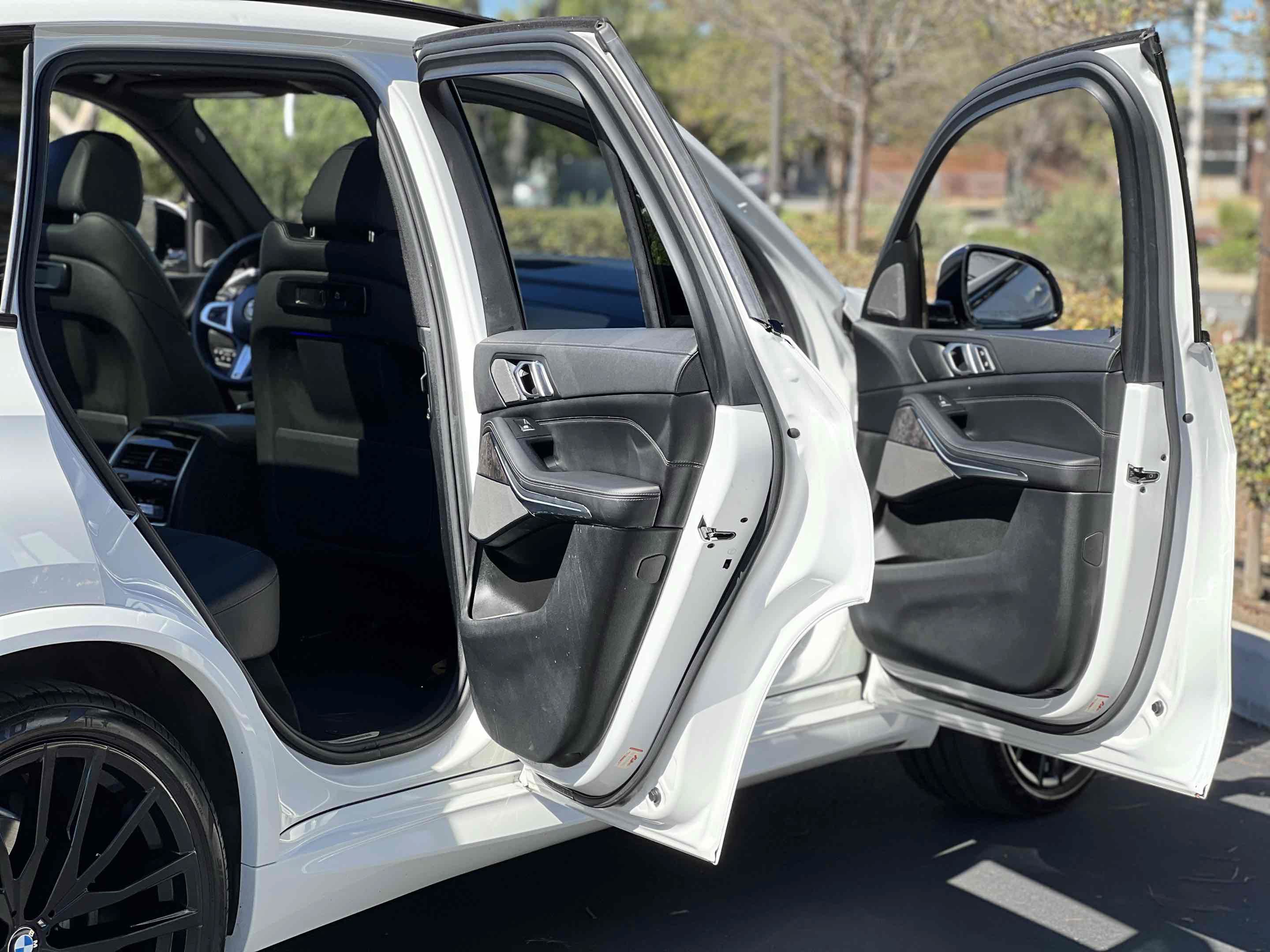 Used 2020 BMW X5 sDrive40i w/ M Sport Package RWD image 78