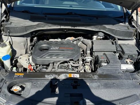 Used 2017 Hyundai Santa Fe Sport image 25