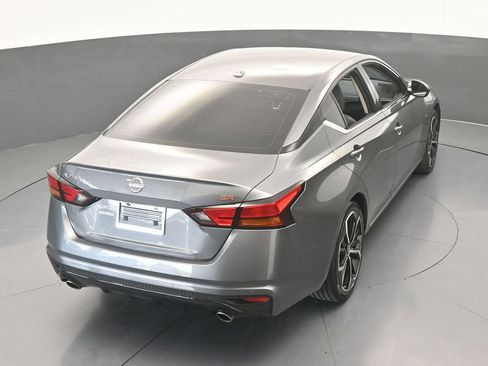 Used 2024 Nissan Altima 2.5 SR FWD image 46